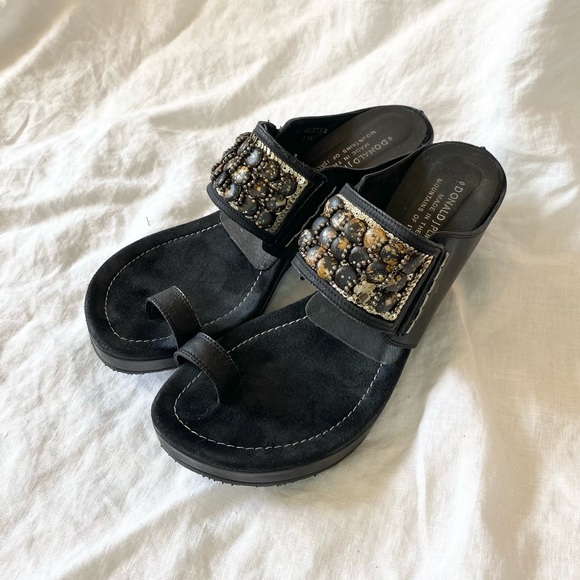 Donald J Palmer Black Beaded Wedge Platform Sandals - Picture 3 of 13